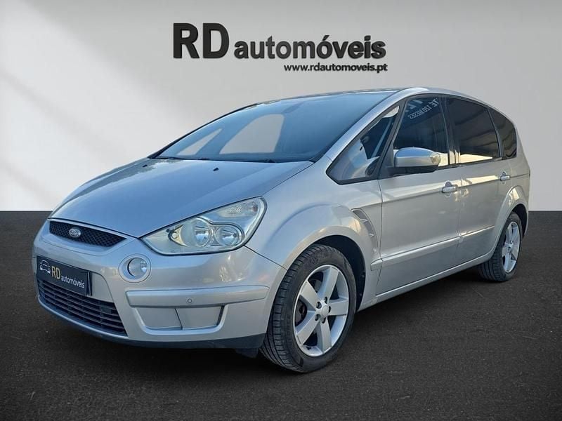 Cinzento Usado 2008 Ford S-MAX S Monovolume | € 10.000 - Imagem 1/4
