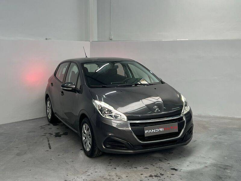 Usado Peugeot 208 Access 82 HP (60 kW) 2018 Cinza Citadino