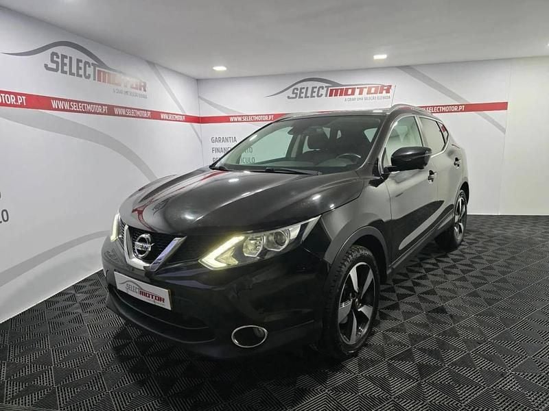 Usado Nissan Qashqai 110 HP (80 kW) 2016 Preto SUV