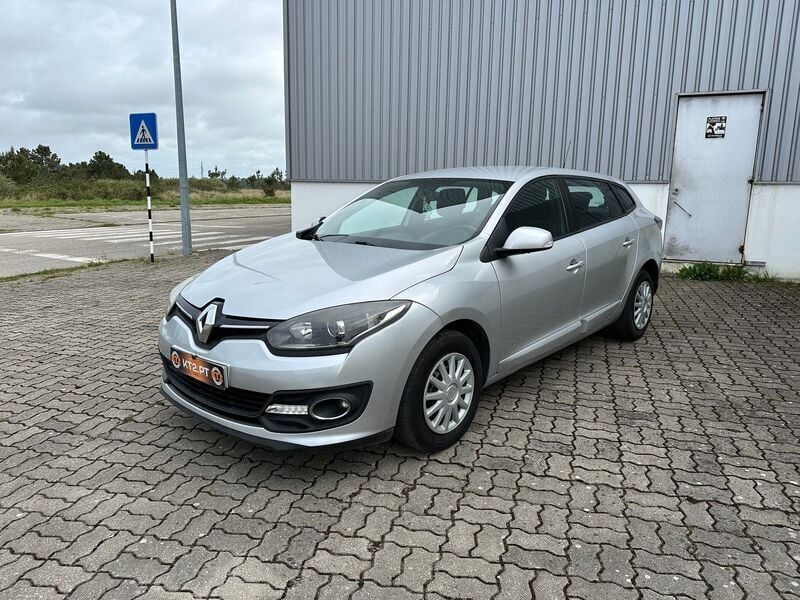 Cinzento (metalizado) Usado 2016 Renault Mégane GrandTour Carrinha | € 9.450 (Bom preço) - Imagem 1/4