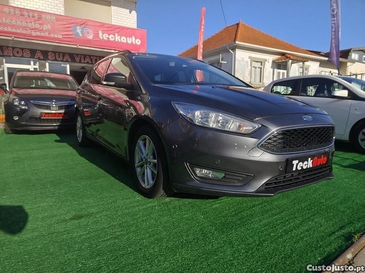 Cinza Usado 2018 Ford Focus Titanium Carrinha | € 11.680 (Preço justo) - Imagem 1/1