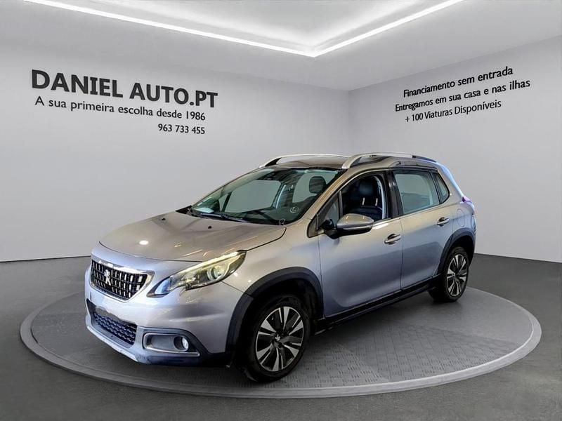 Usado Peugeot 2008 110 HP (80 kW) 2016 Cinzento SUV