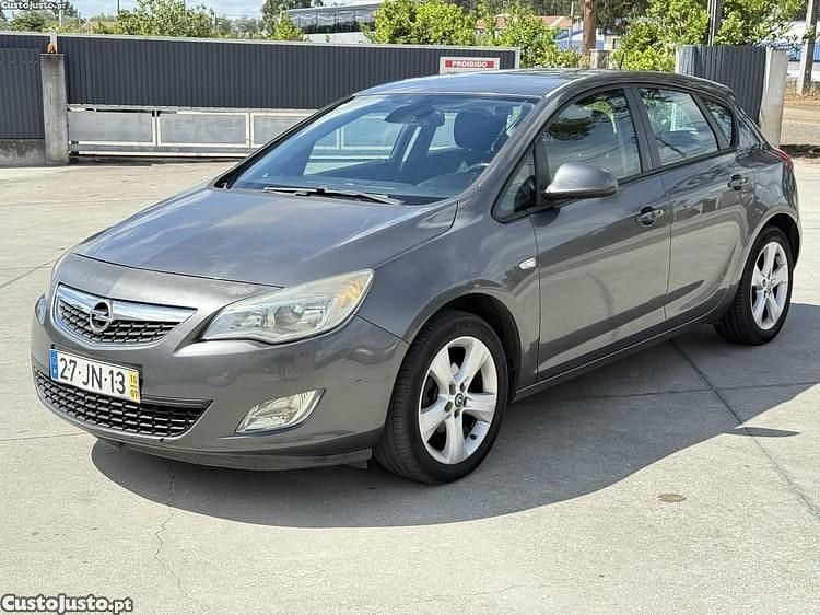 Cinza Usado 2010 Opel Astra Eco Citadino | € 3.850 (Super Preço) - Imagem 1/1