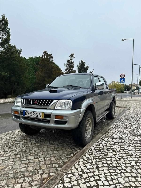 Azul Usado 2000 Mitsubishi L200 Pickup | € 13.500 (Bom preço) - Imagem 1/4