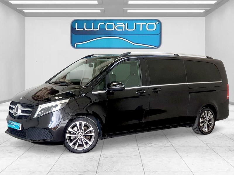 Preto Usado 2021 Mercedes V300 Avantgarde Monovolume | € 53.900 - Imagem 1/4