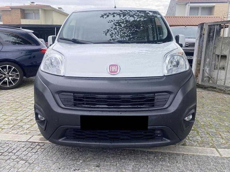 Usado Fiat Fiorino 80 HP (58 kW) 2019 Branco Monovolume