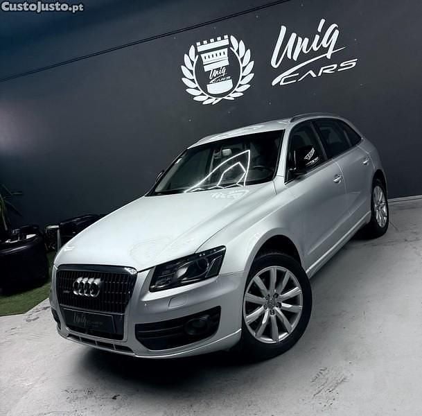 Cinza Usado 2010 Audi Q5 SUV | € 15.999 (Preço justo) - Imagem 1/1