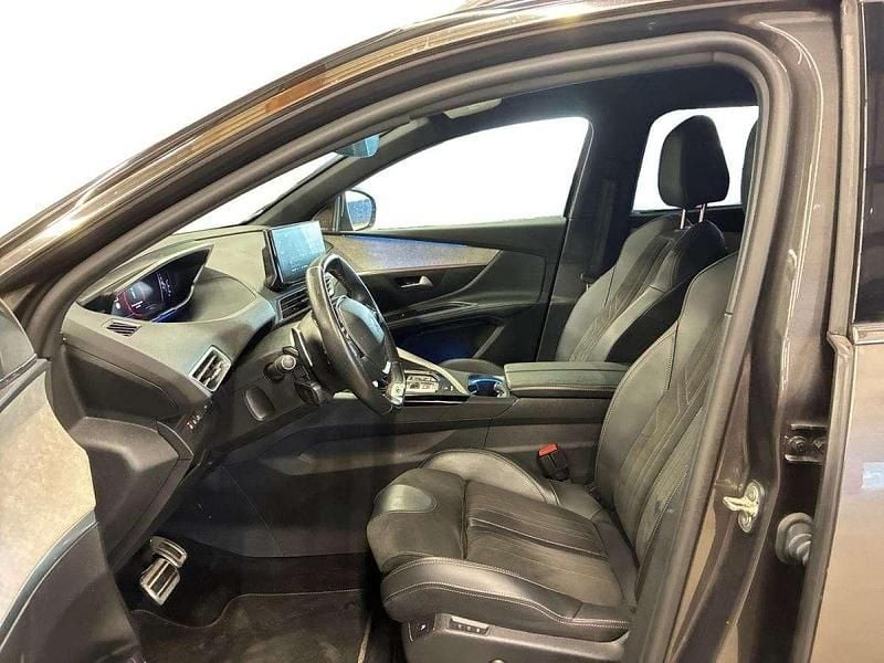 Usado Peugeot 5008 GT 177 HP (130 kW) 2022 Cinza SUV