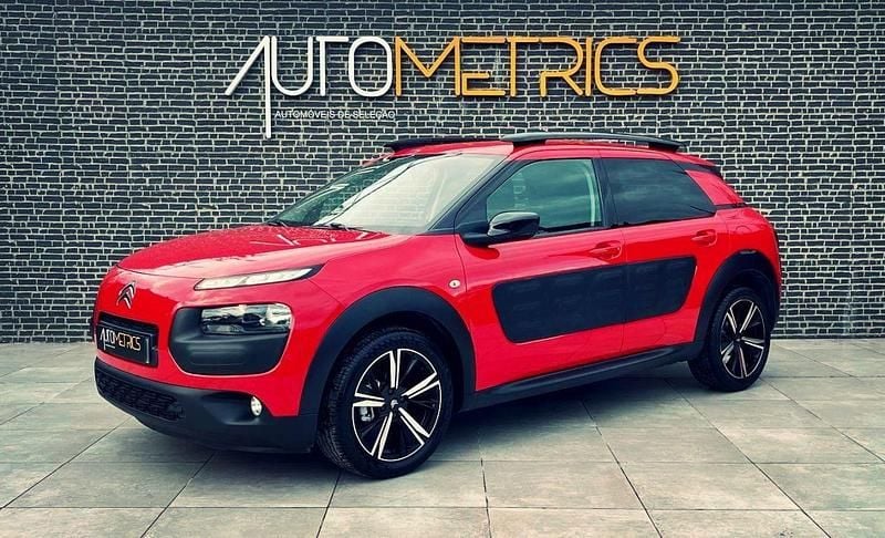 Vermelho Usado 2016 Citroën C4 PureTech | € 10.250 (Preço justo) - Imagem 1/4