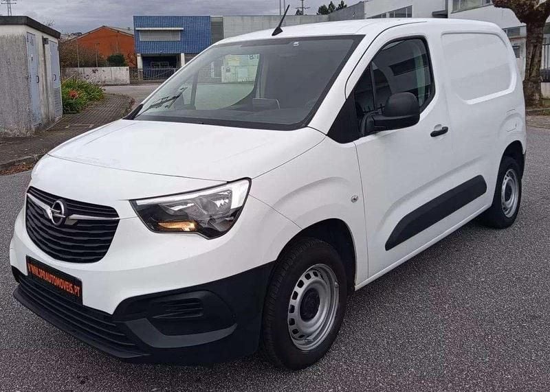 Branco Usado 2020 Opel Combo Monovolume | € 11.990 (Bom preço) - Imagem 1/4