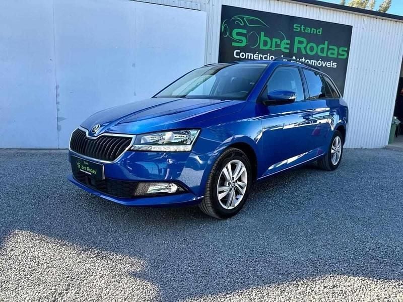 Azul Usado 2022 Skoda Fabia | € 15.900 (Preço justo) - Imagem 1/4