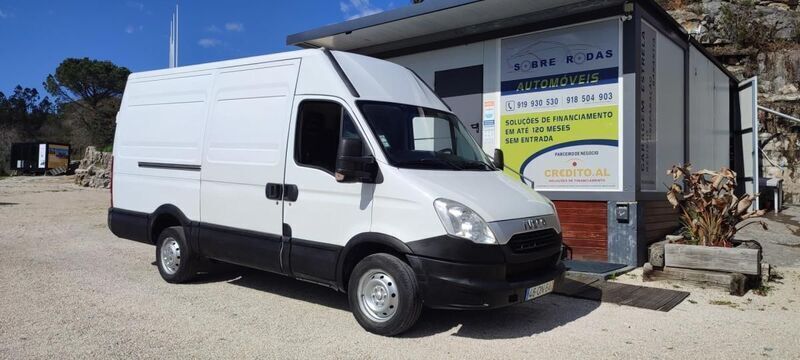Branco Usado 2014 Iveco Daily | € 13.450 - Imagem 1/4