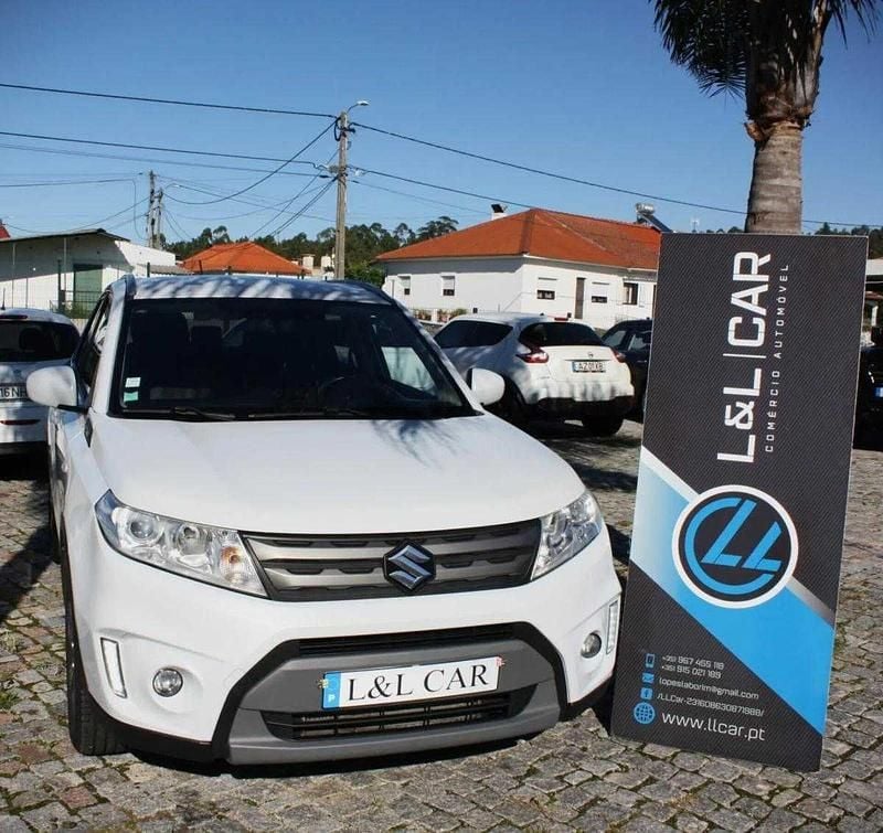 Usado Suzuki Vitara 120 HP (88 kW) 2017 Branco SUV