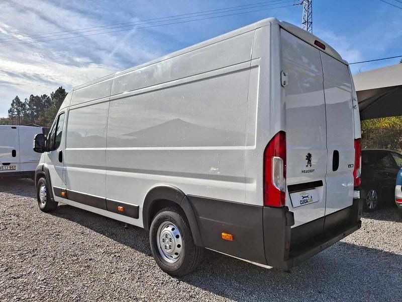Usado Peugeot Boxer 150 HP (110 kW) 2015 Branco Van