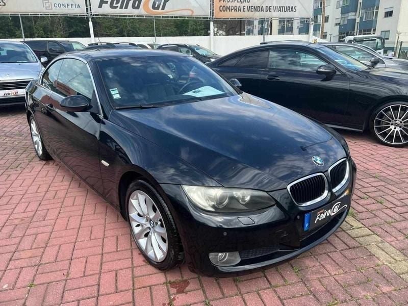 Usado BMW 320 Cabriolet Sport Line 177 HP (130 kW) 2011 Preto Cabrios