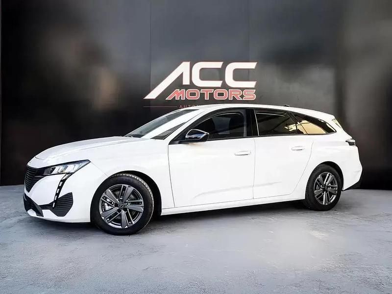 Branco Usado 2022 Peugeot 308 Allure Carrinha | € 18.990 (Preço justo) - Imagem 1/4