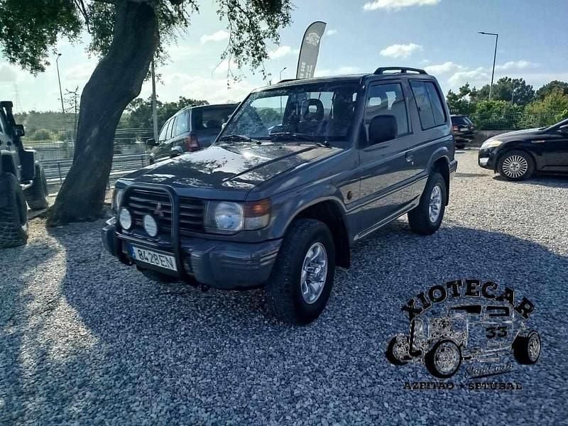Cinzento Usado 1994 Mitsubishi Pajero SUV | € 9.000 - Imagem 1/4