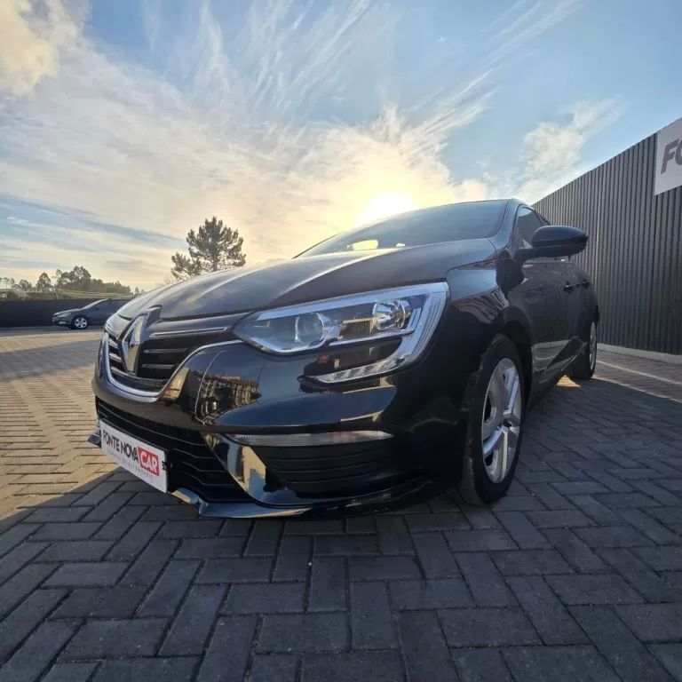 Preto Usado 2019 Renault Mégane IV Intens | € 14.750 (Bom preço) - Imagem 1/4