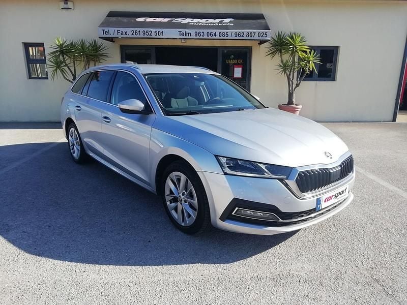 Cinza Usado 2021 Skoda Octavia Style Carrinha | € 18.800 (Preço justo) - Imagem 1/4