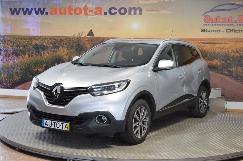 Cinzento Usado 2017 Renault Kadjar SUV | € 16.000 (Preço justo) - Imagem 1/4