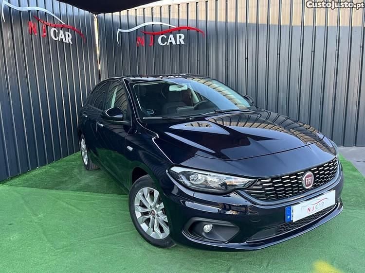 Preto Usado 2020 Fiat Tipo Lounge Sedan | € 11.490 (Preço justo) - Imagem 1/1