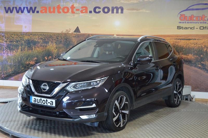 Usado Nissan Qashqai Tekna 160 HP (117 kW) 2019 Preto SUV