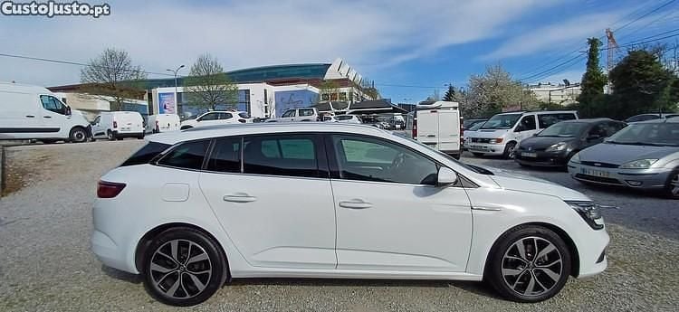 Branco Usado 2019 Renault Mégane GrandTour Bose Edition Carrinha | € 16.900 (Preço justo) - Imagem 1/1