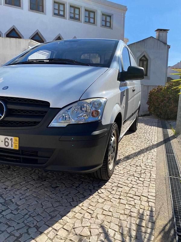 Branco Usado 2014 Mercedes Vito Monovolume | € 5.000 - Imagem 1/4