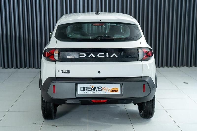 Usado Dacia Spring 47 kW (65 HP) 2025 Branco Citadino