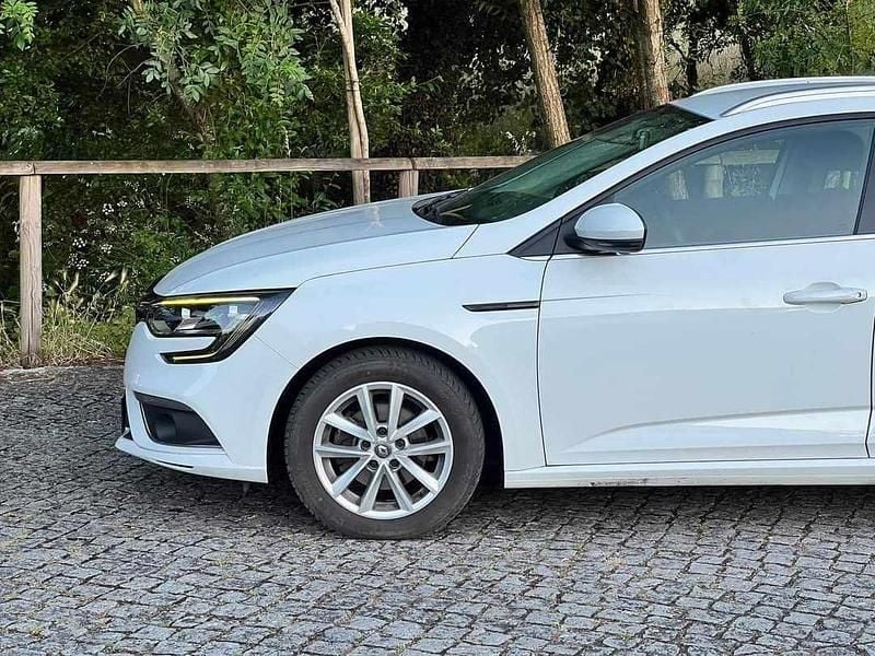 Usado Renault Mégane IV 110 HP (80 kW) 2019 Branco Carrinha