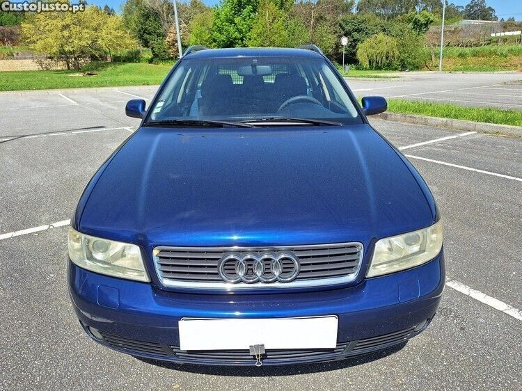 Azul Usado 2000 Audi A4 Carrinha | € 1.999 (Preço justo) - Imagem 1/1