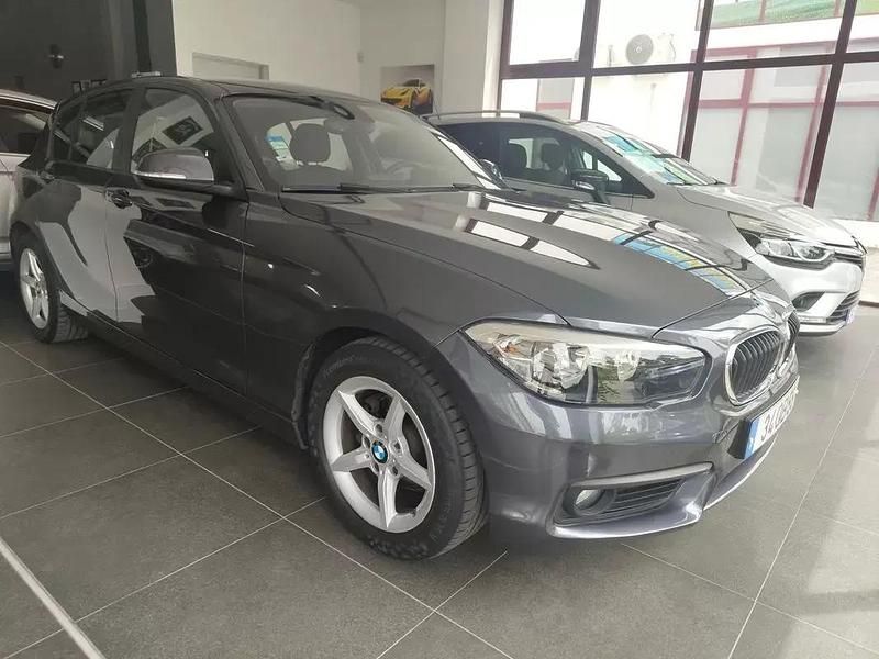 Cinzento Usado 2015 BMW 116 Citadino | € 14.700 (Preço justo) - Imagem 1/4