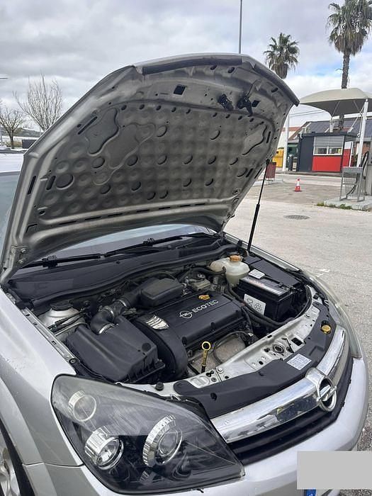 Usado Opel Astra GTC 105 HP (77 kW) 2007