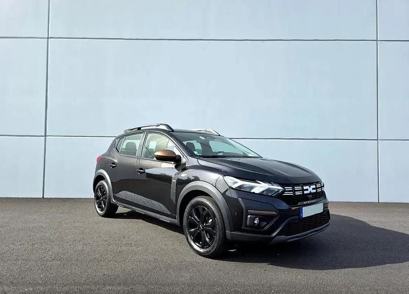 Preto Usado 2025 Dacia Sandero Extreme | € 18.250 (Preço justo) - Imagem 1/4