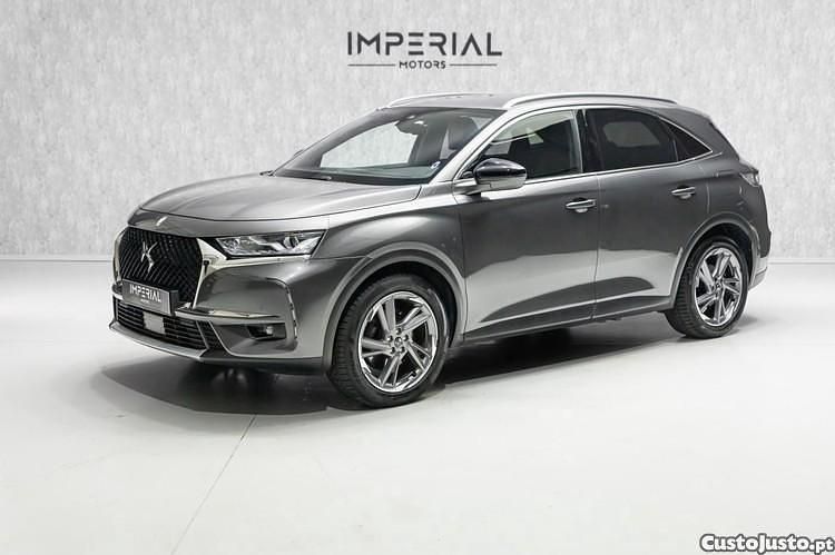 Usado DS Automobiles DS7 Crossback Rivoli 300 HP (220 kW) 2021 Cinza SUV