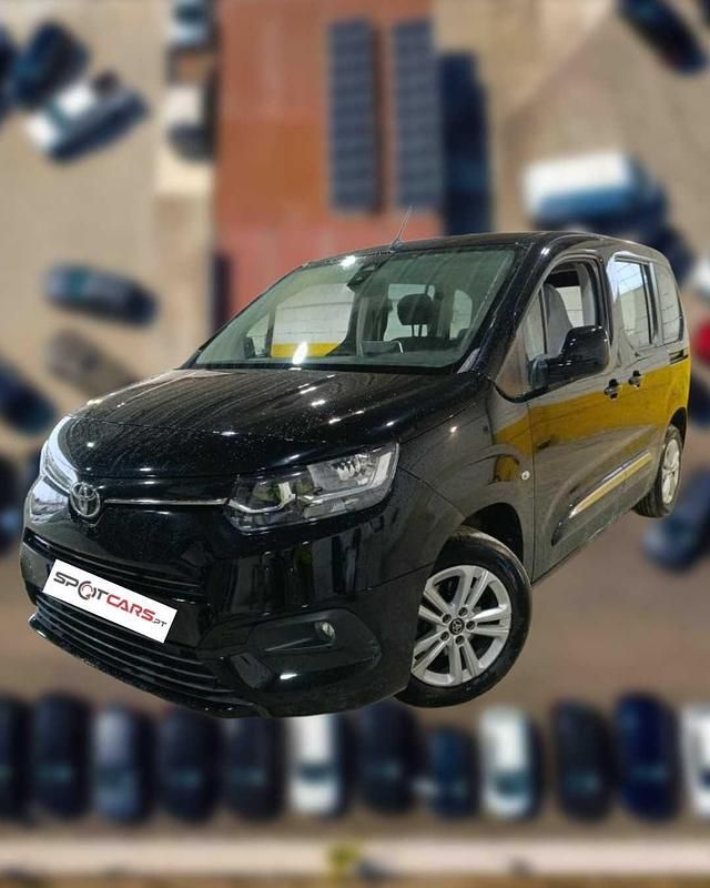 Preto Usado 2021 Toyota Proace City City Monovolume | € 21.490 - Imagem 1/4