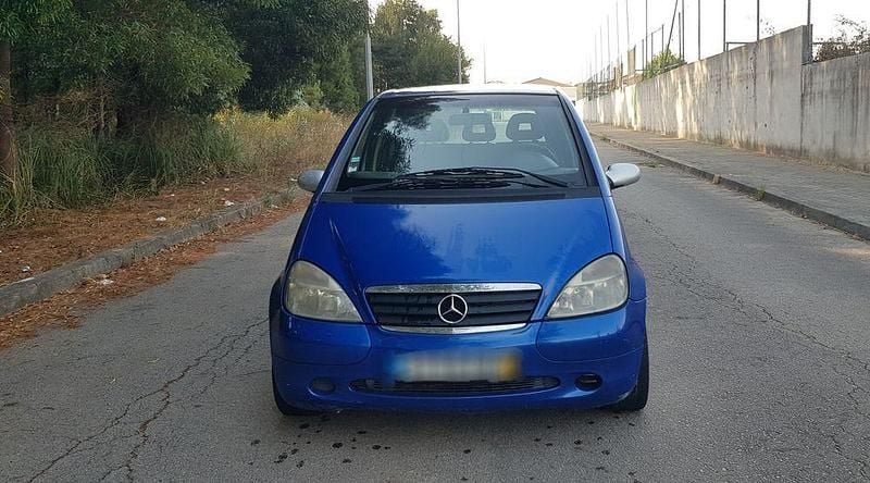 Usado 1999 Mercedes A140 Sedan | € 1.500 - Imagem 1/4