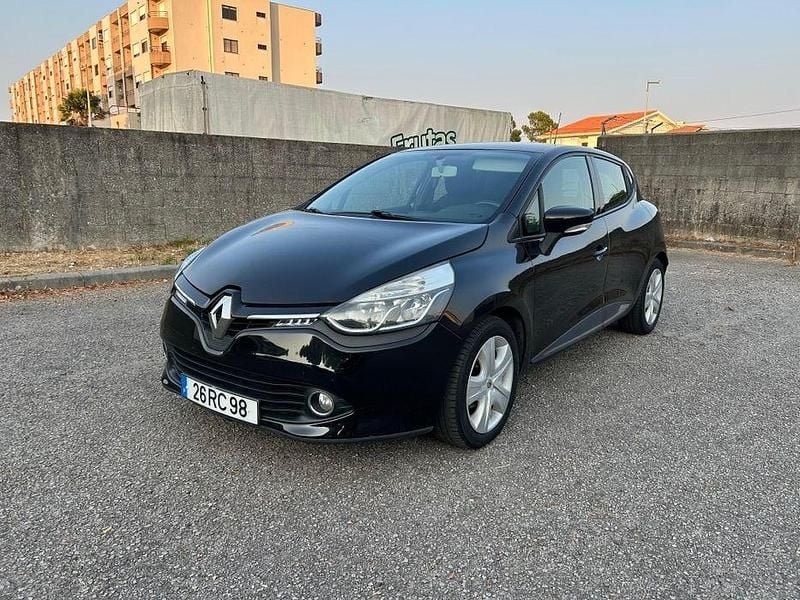 Usado 2014 Renault Clio IV Sedan | € 7.300 (Super Preço) - Imagem 1/4