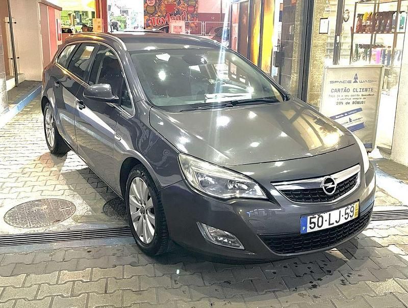 Usado 2011 Opel Astra Cosmo Sedan | € 4.350 (Super Preço) - Imagem 1/4