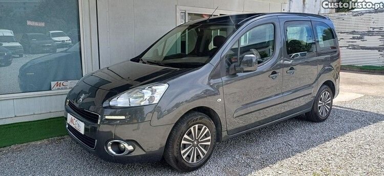 Cinza Usado 2014 Peugeot Partner Monovolume | € 14.750 - Imagem 1/1