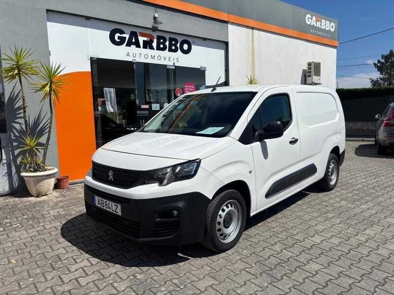 Branco Usado 2020 Peugeot Partner Premium Monovolume | € 15.950 (Preço elevado) - Imagem 1/4
