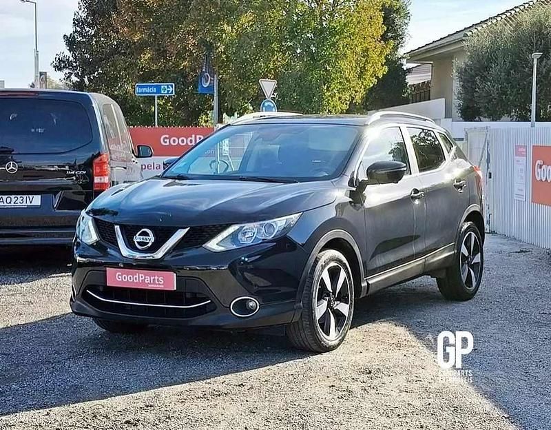 Preto Usado 2016 Nissan Qashqai N-Connecta SUV | € 16.500 (Preço justo) - Imagem 1/4