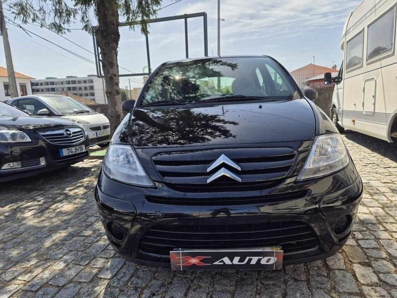 Preto Usado 2006 Citroën C3 Exclusive Citadino | € 4.499 (Preço justo) - Imagem 1/4