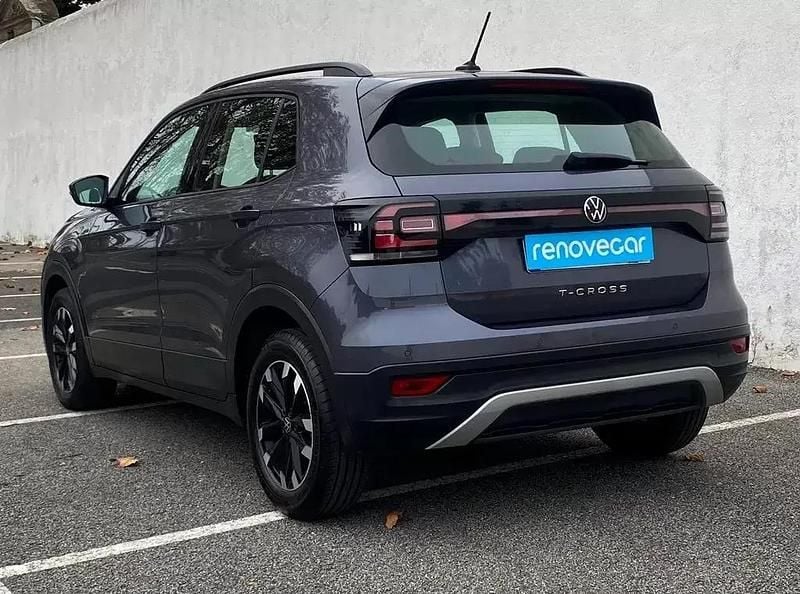 Usado VW T-Cross 110 HP (80 kW) 2022 Cinza antracite SUV