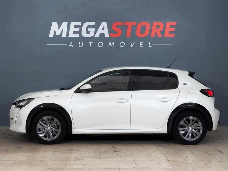 Usado Peugeot e-208 Allure 100 kW (136 HP) 2021 Branco Citadino