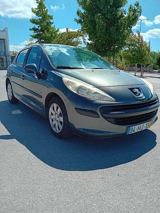 Usado 2009 Peugeot 207 Sedan | € 1.500 - Imagem 1/4
