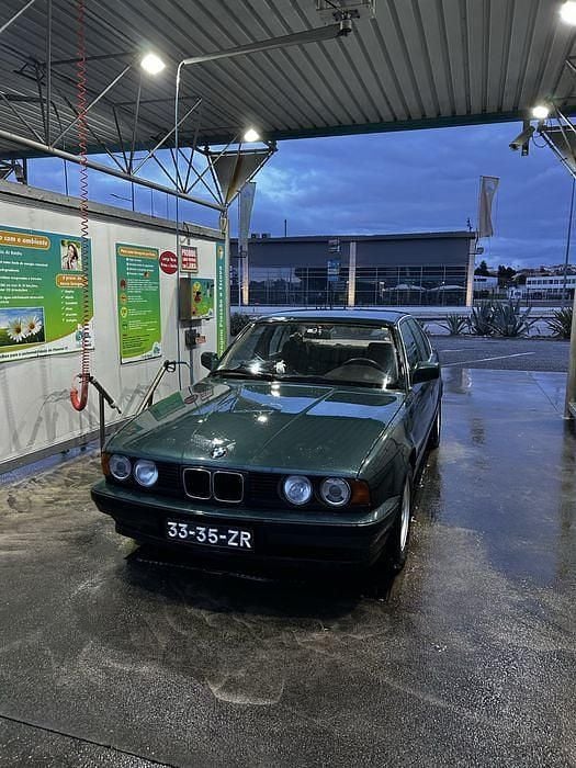 Usado 1990 BMW 520 Sedan | € 6.000 - Imagem 1/4