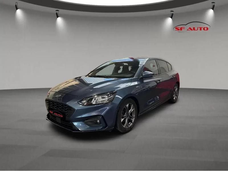 Cinzento Usado 2018 Ford Focus ST-Line Citadino | € 12.990 (Super Preço) - Imagem 1/4
