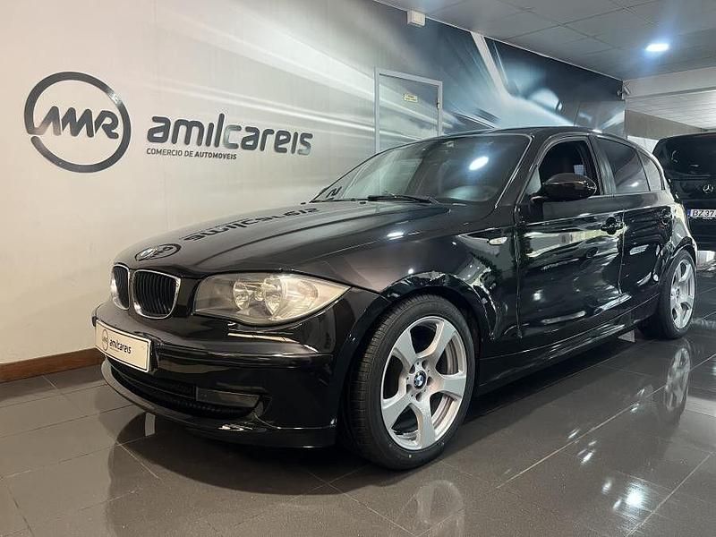 Preto Usado 2007 BMW 120 Citadino | € 11.500 - Imagem 1/4