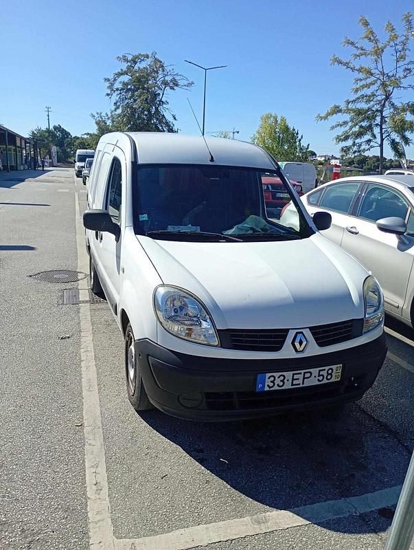 Branco Usado 2007 Renault Kangoo Monovolume | € 3.250 - Imagem 1/4